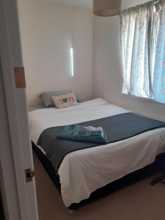 Carters Guesthouse Μίλτον Κέινς Εξωτερικό φωτογραφία